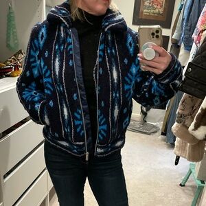 NWOT Blue and White Western fleece Jacket size small